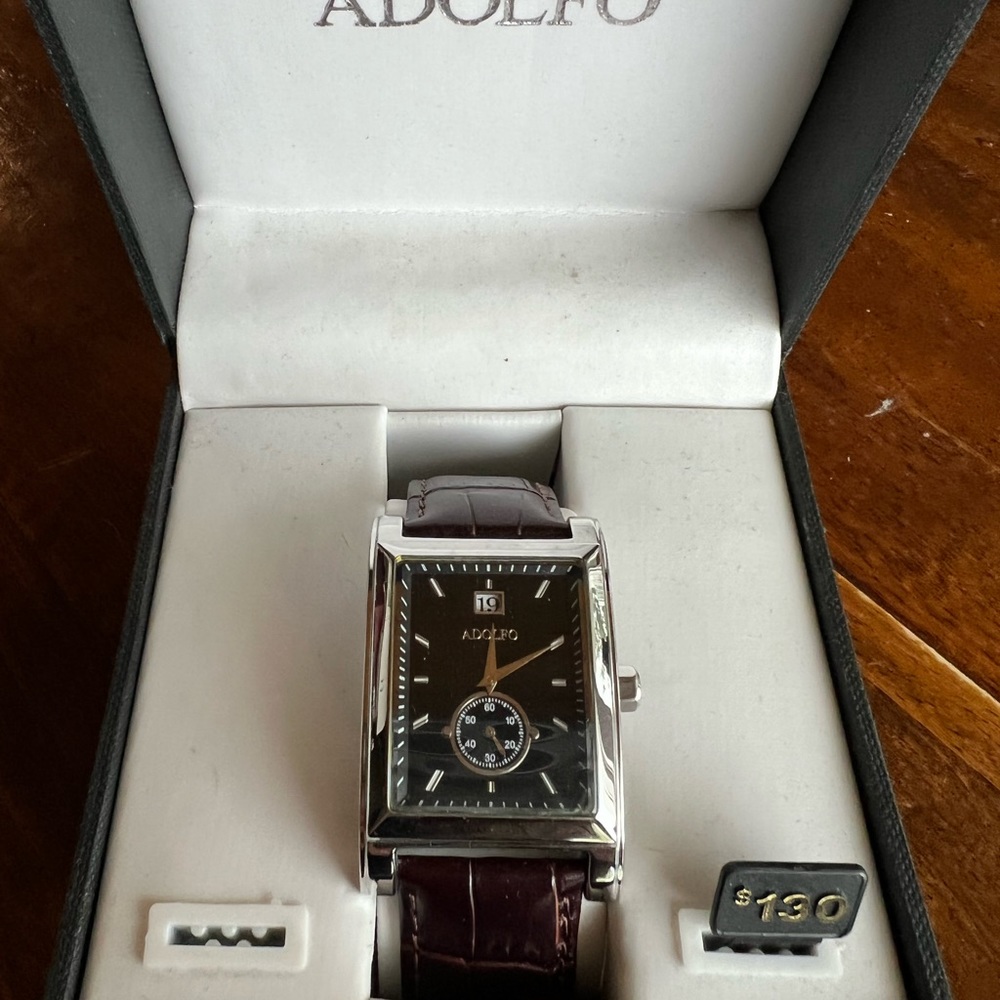 Adolfo mens watch brand new battery 🔋